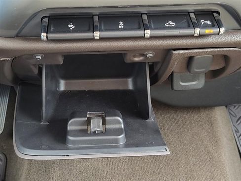 Used 2017 Chevrolet Silverado 1500 LTZ w/ Sport Package image 25