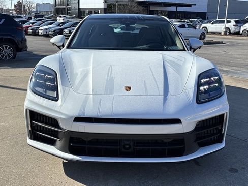 Used 2025 Porsche Panamera 4 image 13