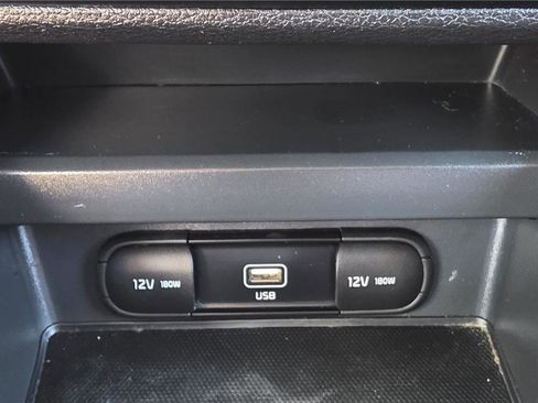 Used 2020 Kia Soul LX FWD image 19