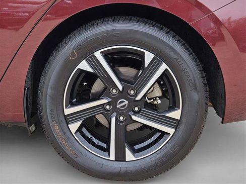 Used 2024 Nissan Sentra SV image 24