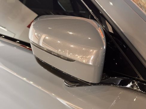 Used 2022 BMW 750i xDrive w/ Executive Package image 17