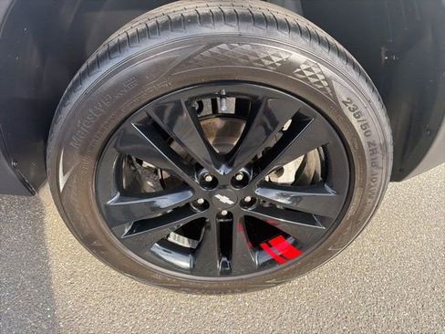 Used 2021 Chevrolet Trax LT w/ Redline Edition AWD/4WD image 10