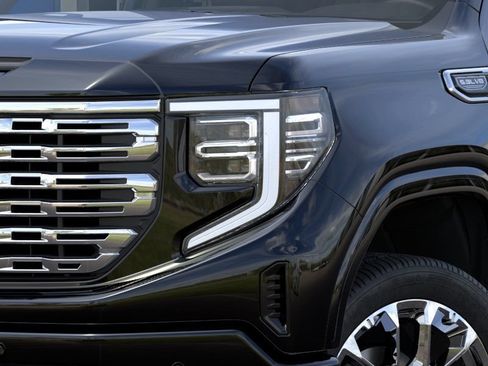 New 2026 GMC Sierra 1500 Denali w/ Denali Reserve Package AWD/4WD image 33