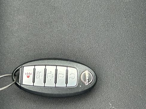 Used 2025 Nissan Altima 2.5 SV image 21