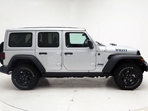 Used 2023 Jeep Wrangler Unlimited w/ Sun & Screen Package image 3