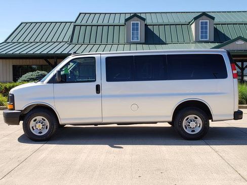 Used 2016 Chevrolet Express 2500 LS image 2