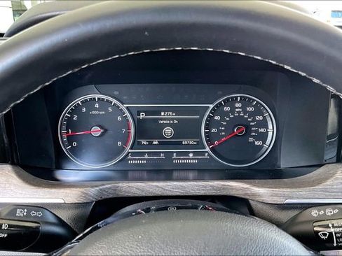 Used 2023 Kia Sorento EX w/ Panoramic Sunroof Package FWD image 12