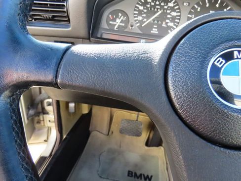 Used 1987 BMW 325i Convertible image 29