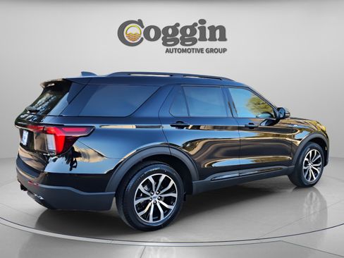 New 2026 Ford Explorer ST-Line image 5