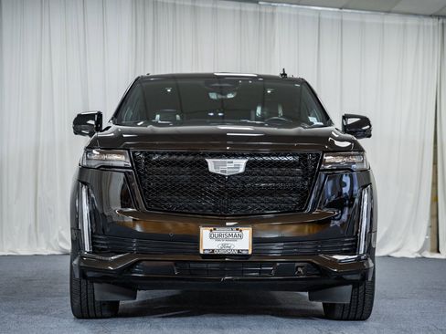 Used 2022 Cadillac Escalade ESV Sport Platinum w/ LPO, ONYX Package image 2