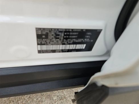 Used 2025 Toyota RAV4 XLE image 30