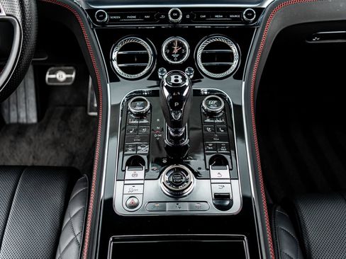 Used 2020 Bentley Continental GT AWD/4WD image 33