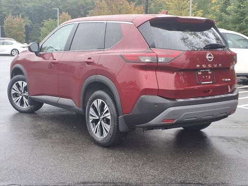 Used 2023 Nissan Rogue SV image 5