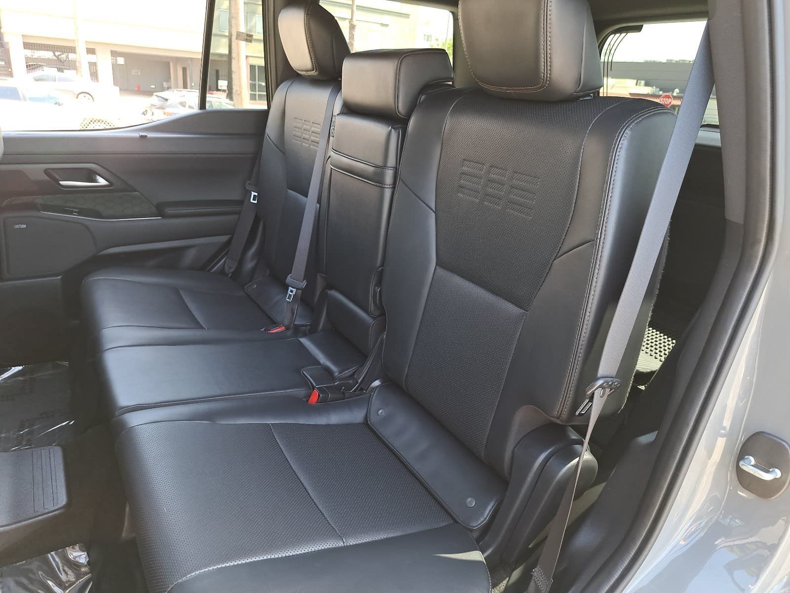 Used 2024 Lexus GX 550 AWD/4WD image 16