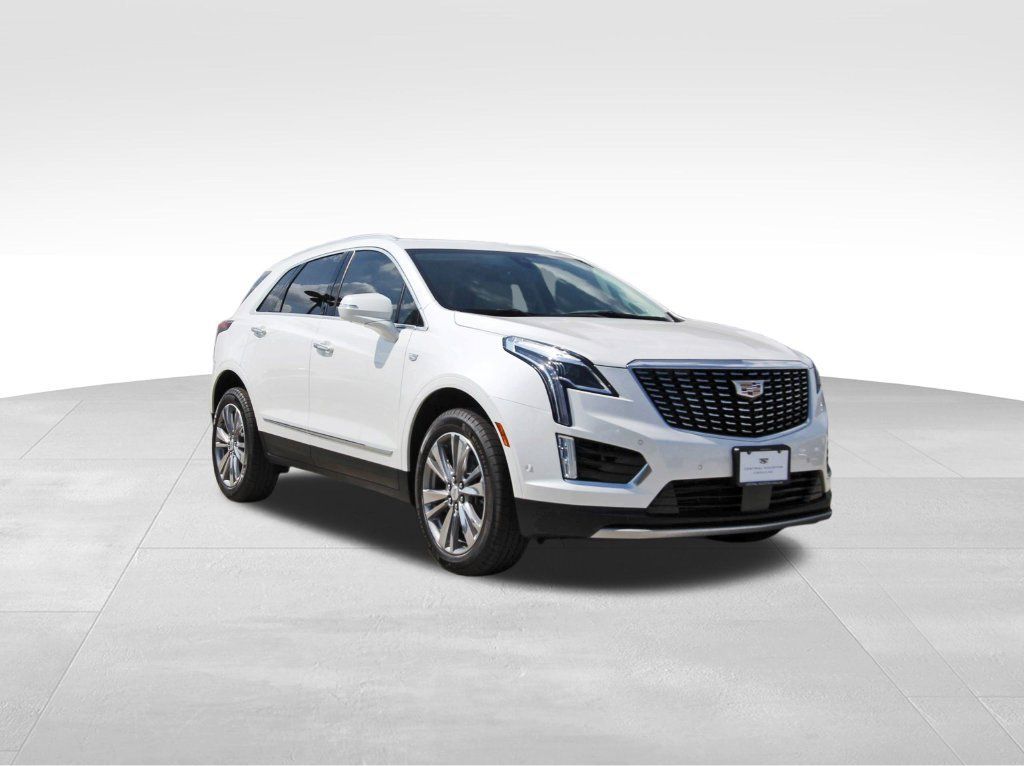 Used 2026 Cadillac XT5 Premium Luxury w/ Driver Assist Package FWD image 1