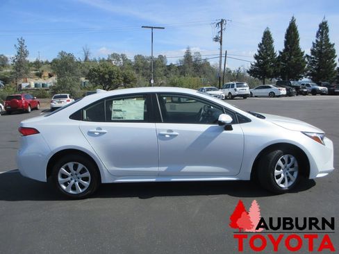 New 2026 Toyota Corolla LE image 2