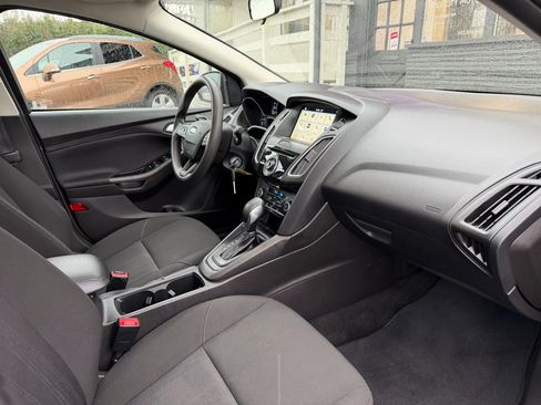 Used 2017 Ford Focus SEL image 20