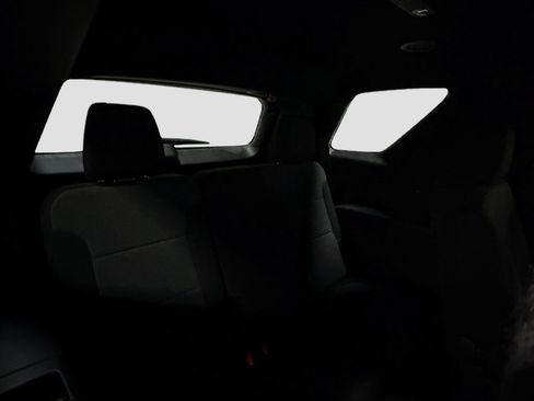 Used 2023 Chevrolet Traverse LT FWD image 27