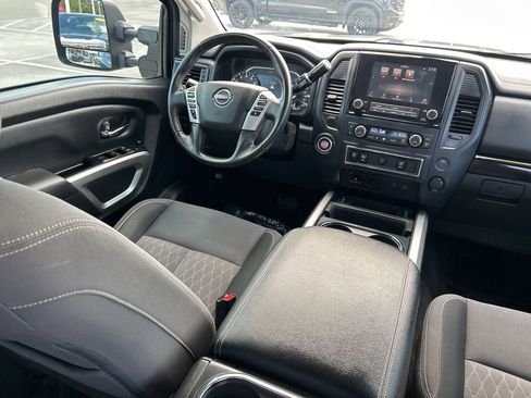 Certified 2024 Nissan Titan SV w/ SV Convenience Package RWD image 11