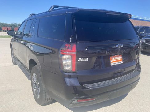 Used 2024 Chevrolet Suburban Z71 AWD/4WD image 6
