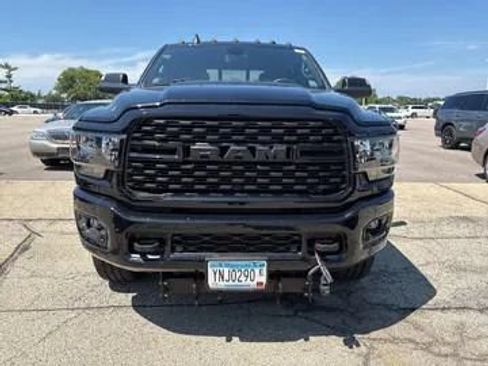 Used 2022 RAM 3500 Big Horn w/ Level C Equiment Group AWD/4WD image 2