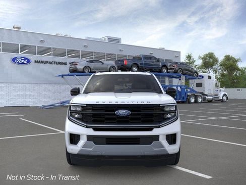 New 2026 Ford Expedition Platinum w/ Driver's Package AWD/4WD image 6
