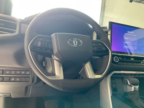 New 2025 Toyota Tundra Platinum image 14