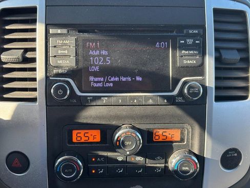 Used 2017 Nissan Frontier SV w/ SV Value Truck Package image 21