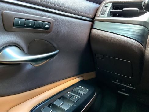 Used 2020 Lexus ES 350 w/ Premium Package FWD image 36