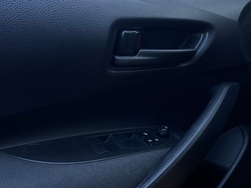 Used 2025 Toyota Corolla LE image 18