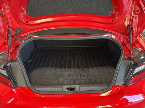 Used 2024 Toyota GR86 Premium image 19