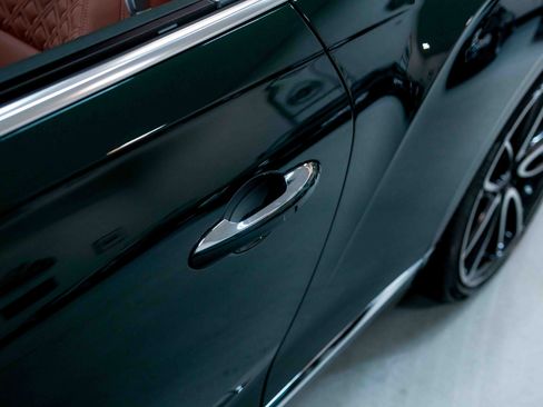 Used 2022 Bentley Continental GT V8 image 35