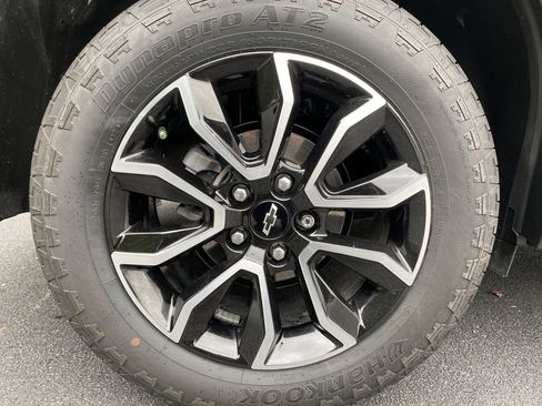 Used 2025 Chevrolet TrailBlazer ACTIV w/ Convenience Package image 13