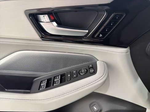 Certified 2026 Acura MDX SH-AWD w/ Technology Package image 11
