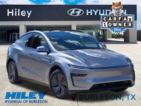 Used 2026 Tesla Model Y Long Range RWD image 1