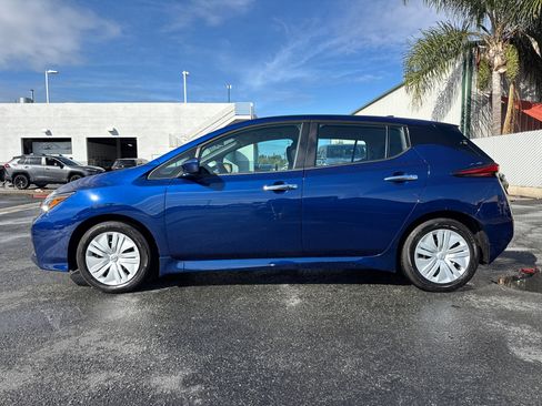 Used 2025 Nissan Leaf S image 7