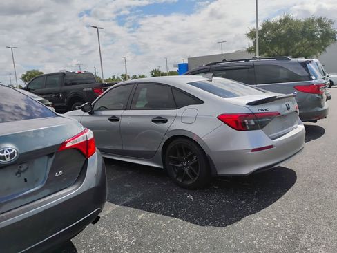 Used 2023 Honda Civic Sport image 6