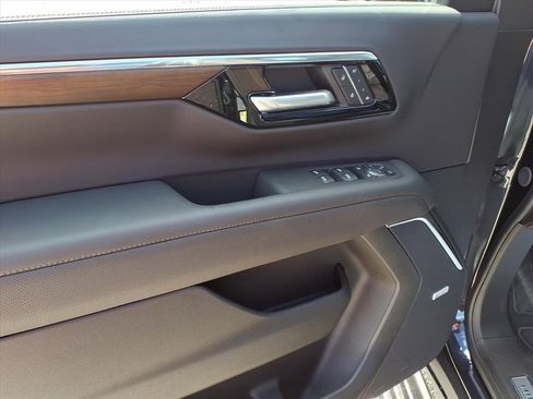 New 2026 Chevrolet Tahoe High Country image 12