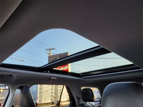 Certified 2023 Ford Explorer XLT w/ Equipment Group 202A image 21