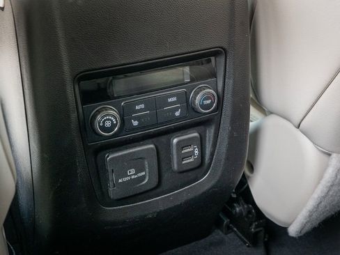 Used 2022 Buick Enclave Avenir w/ Avenir Technology Package image 26