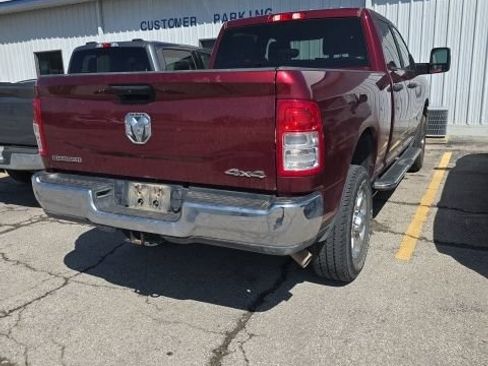 Used 2024 RAM 2500 Big Horn AWD/4WD image 3