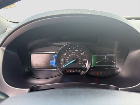 Used 2017 Ford Explorer XLT w/ Equipment Group 202A FWD image 11