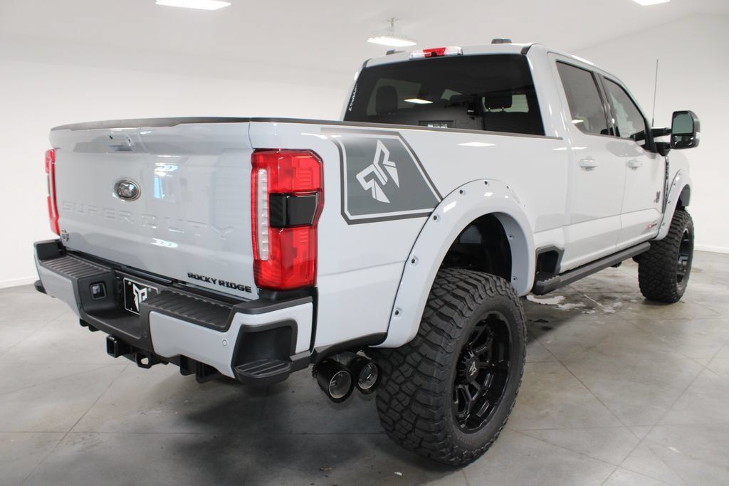 New 2026 Ford F250 XLT w/ XLT Premium Package AWD/4WD image 8