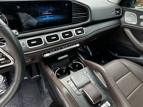 Certified 2023 Mercedes-Benz GLS 450 4MATIC image 32