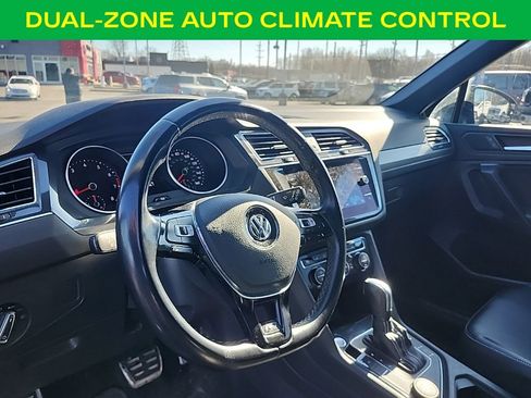 Used 2021 Volkswagen Tiguan SE R-Line image 17