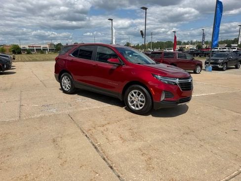 Used 2023 Chevrolet Equinox LT AWD/4WD image 5