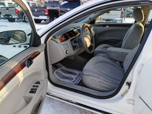 Used 2008 Buick Lucerne CX image 12