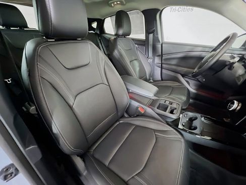 New 2025 Ford Mustang Mach-E Premium image 18