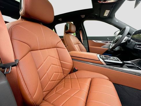 New 2026 BMW i7 xDrive60 AWD/4WD image 31
