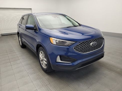 Used 2023 Ford Edge SEL image 13
